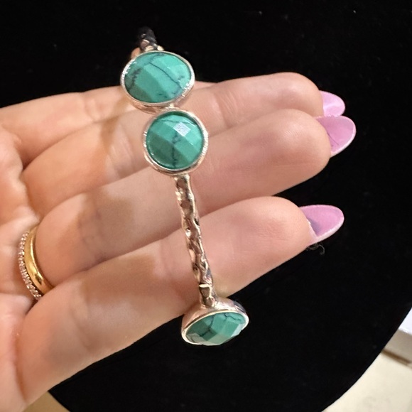 Opulenza Silver and Turquoise Bracelet - Picture 3 of 5